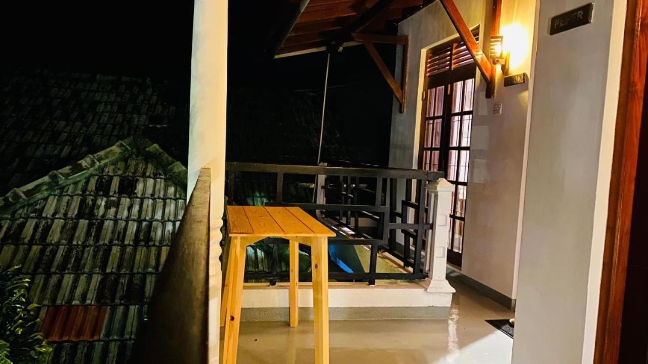 Rituale Guest House - Surf & Yoga Мирисса Экстерьер фото