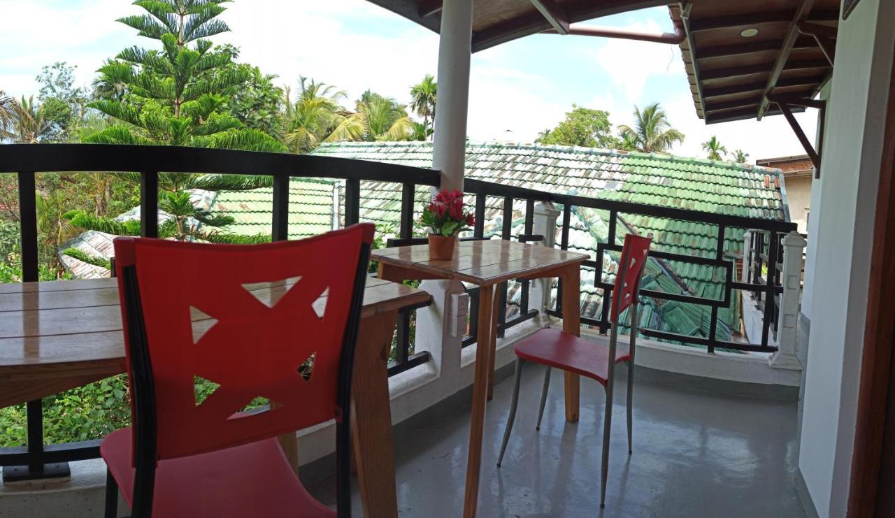 Rituale Guest House - Surf & Yoga Мирисса Экстерьер фото